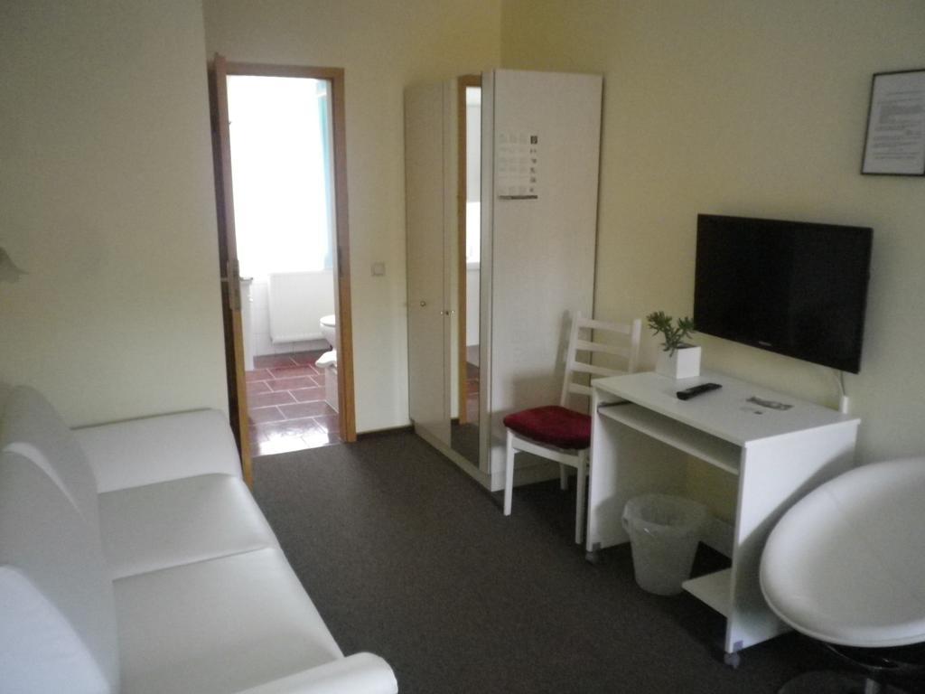 Hotel An Der Kapelle Майнинген Номер фото