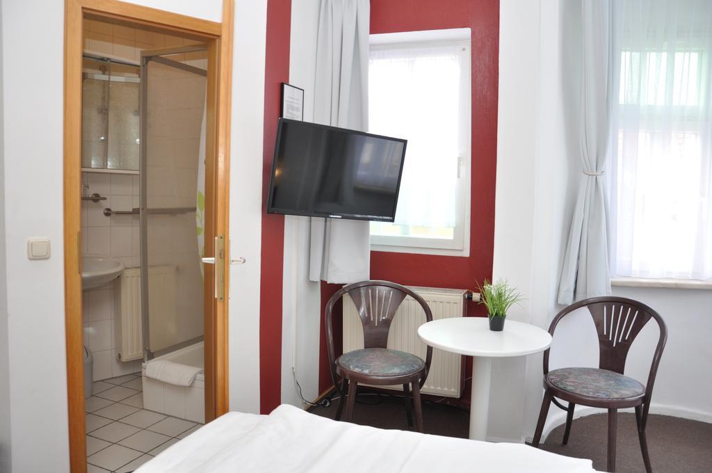 Hotel An Der Kapelle Майнинген Экстерьер фото