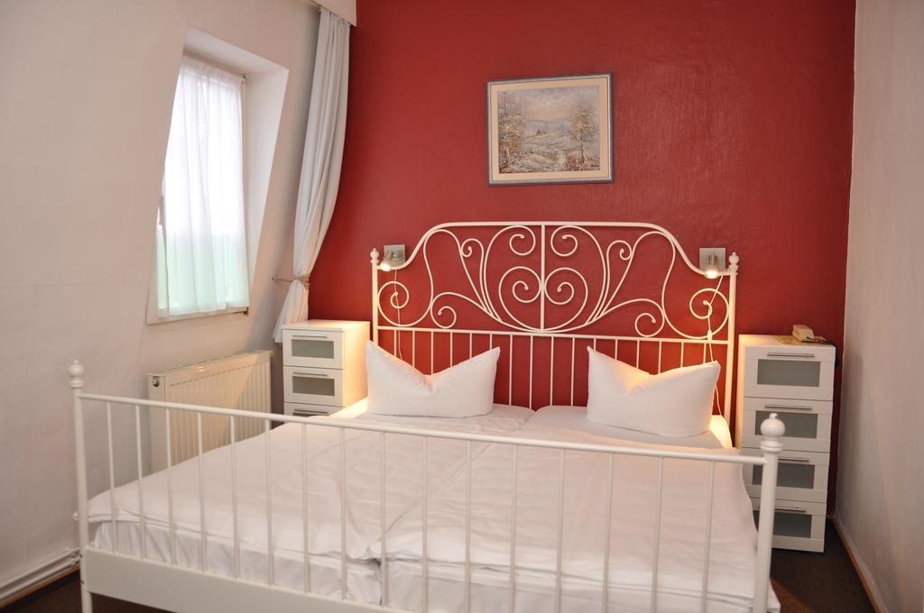 Hotel An Der Kapelle Майнинген Экстерьер фото