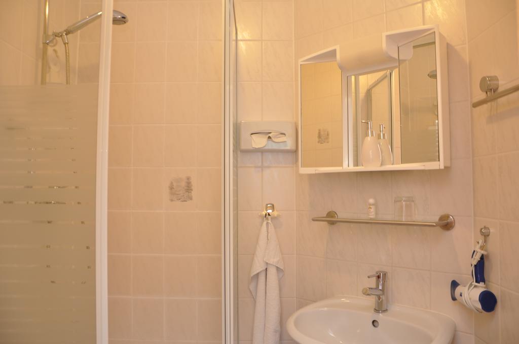 Hotel An Der Kapelle Майнинген Экстерьер фото