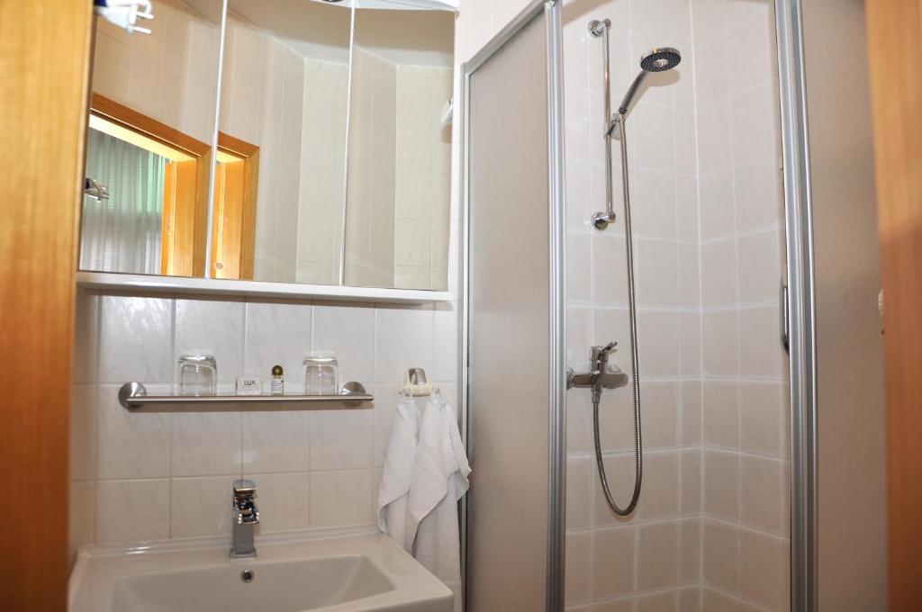 Hotel An Der Kapelle Майнинген Экстерьер фото