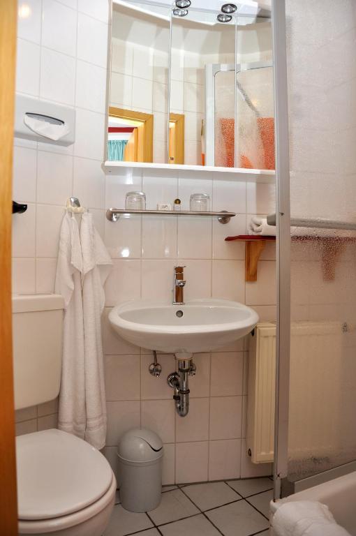 Hotel An Der Kapelle Майнинген Экстерьер фото